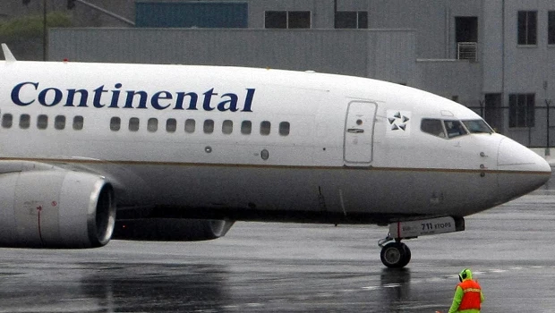 continental_airlines_95922167_fullwidth_620x350