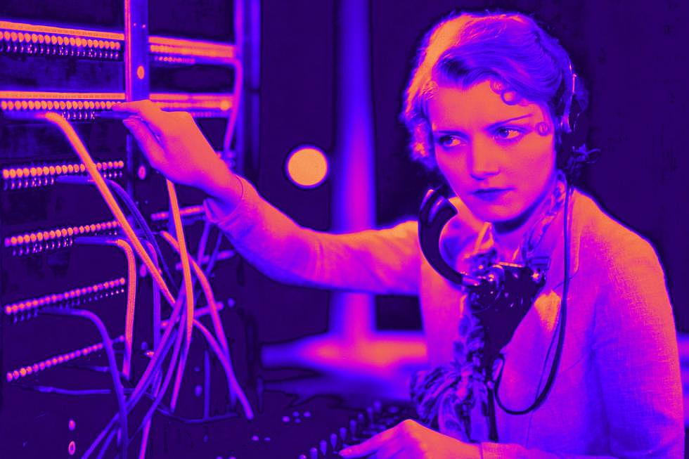 Top 10 Reasons When Texans Should Call 311 Instead of 911